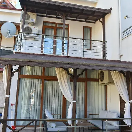 וילה Alp's Triplex Lagoon Havuz Olanagi Sunan