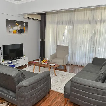 Alp's Triplex Lagoon Havuz Olanagi Sunan * Μπέλεκ