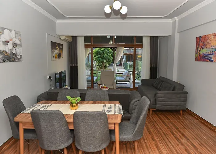 Alp's Triplex Lagoon Havuz Olanagi Sunan