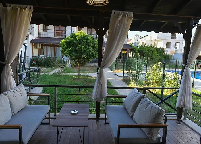 Villa Alp's Triplex Lagoon Havuz Olanagi Sunan